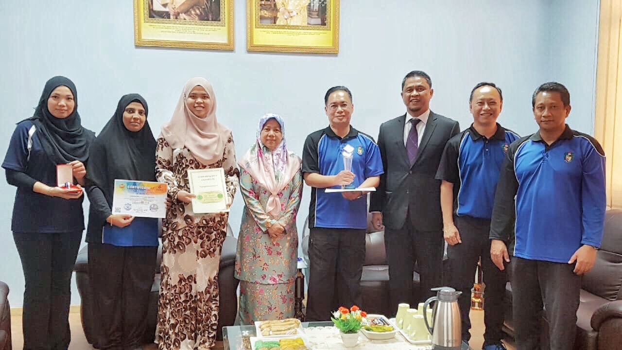 SM Berakas ScienceWiz Champion for Secondary Schools category 2018.JPG
