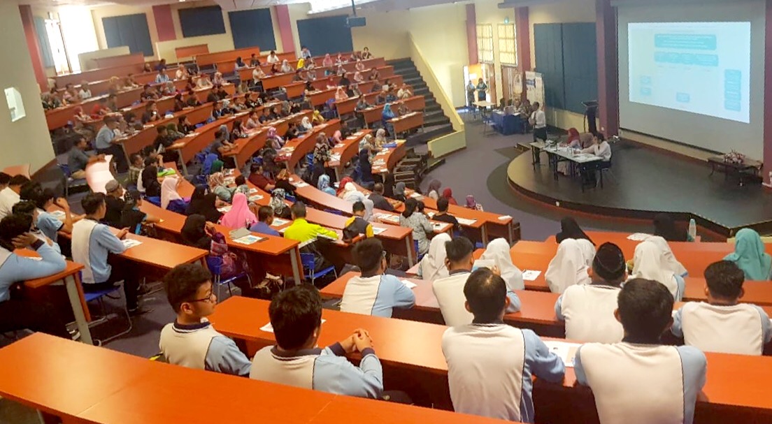 Taklimat berlangsung di School of Aviation, IBTE Kampus Sultan Saiful Rizal.jpeg