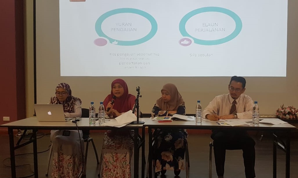 Taklimat oleh Yang Mulia Dayang Norkhainizah Wati binti Haji Ahmad.jpeg