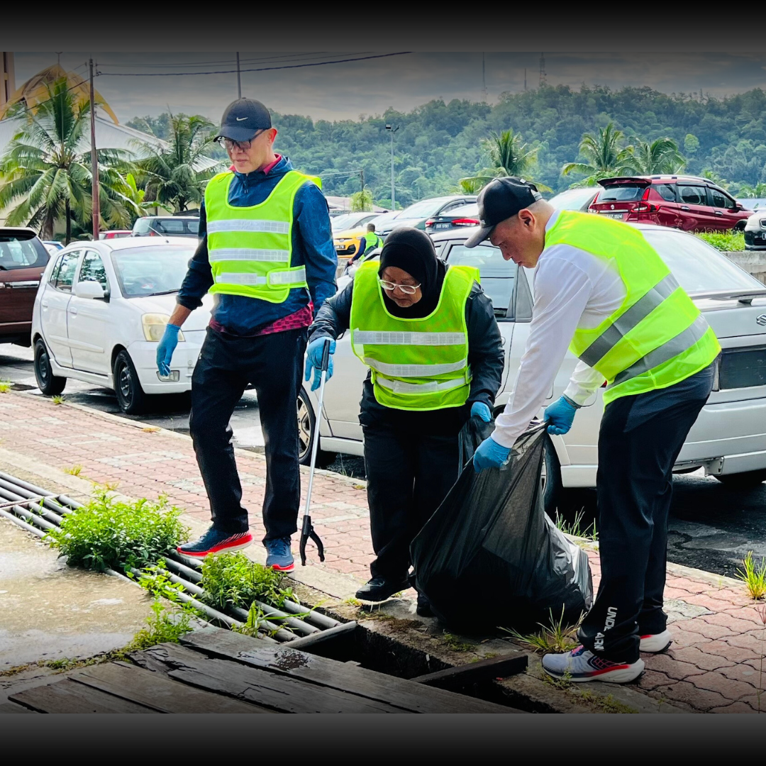120524 - AKTIVITI KEMPEN KEBERSIHAN   DI MUKIM LUMAPAS DAN MUKIM SUNGAI KEBUN (6).png