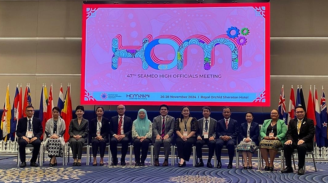 2. Sesi Bergambar Ramai SEAMEO HOM.jpeg