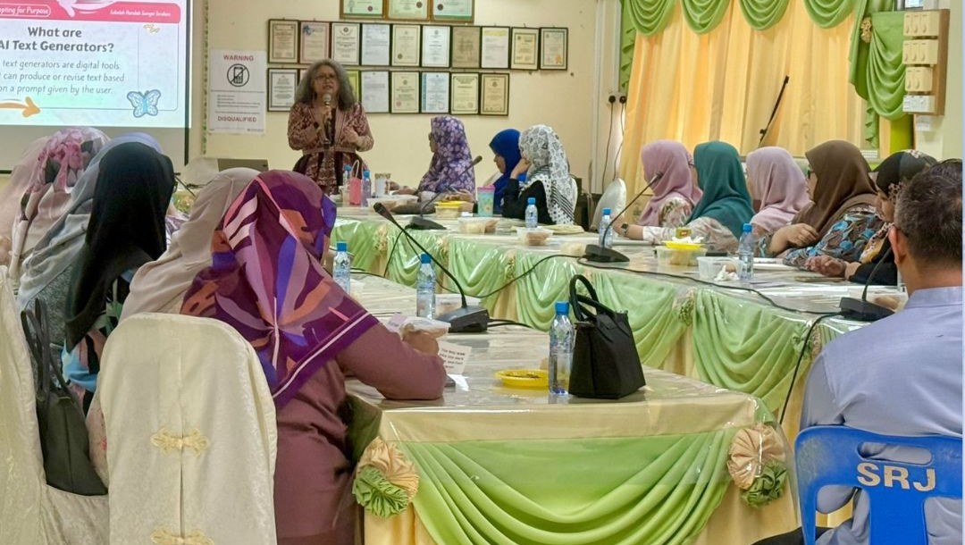 PROMPTING FOR PURPOSE USING AI TEXT GENERATORS TO SUPPORT LANGUAGE STRUCTURES IN TEACHING UPPER PRIMARY ENGLISH.jpg