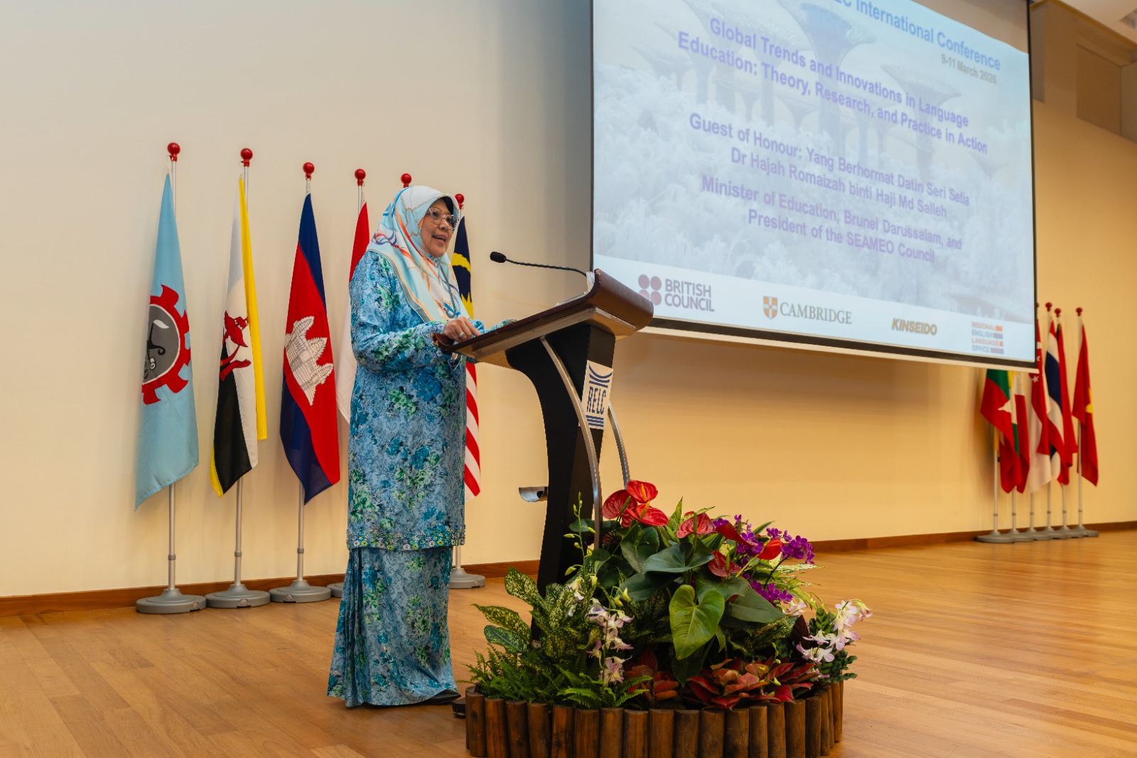 YB Datin menghadiri Majlis Perasmian Persidangan Antarabangsa Pusat Bahasa Serantau SEAMEO (Regional Language Centre, RELC) Kali ke 60.jpeg