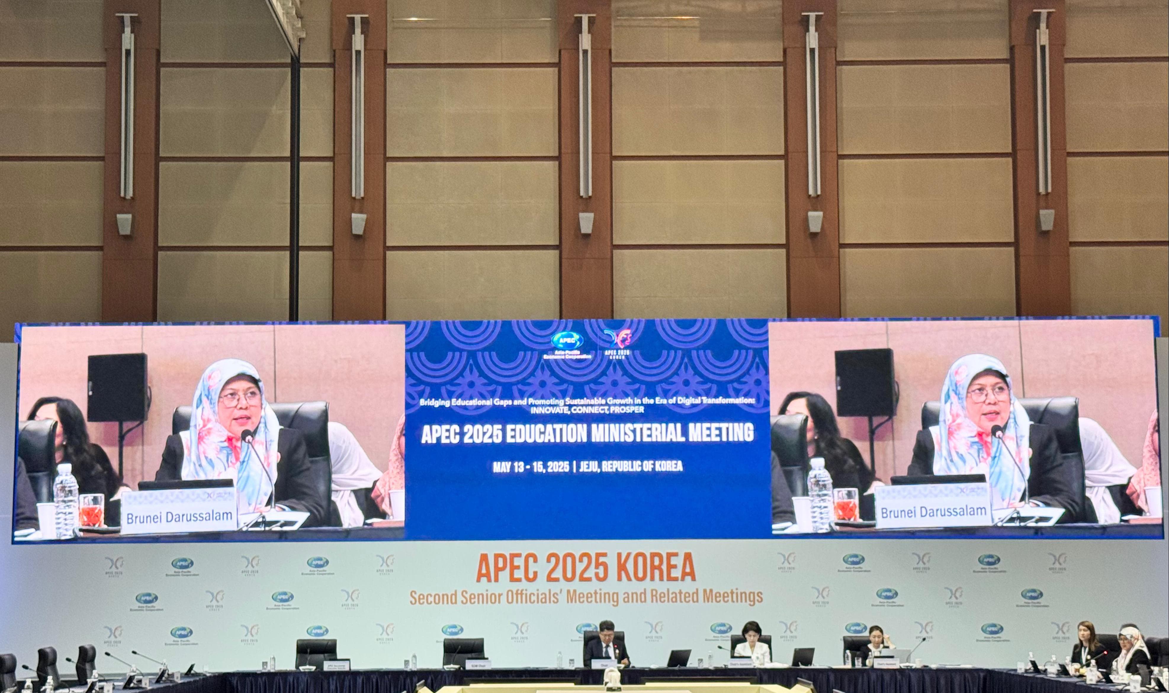 YB MoE APEC 2025.jpeg